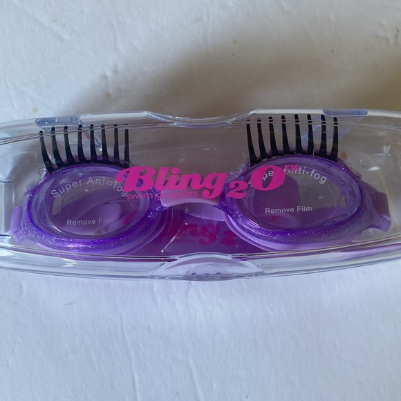 3 Children's swimming goggles! Bling2O- 4 styles to choose from- Check it out! - Picture 5 of 7